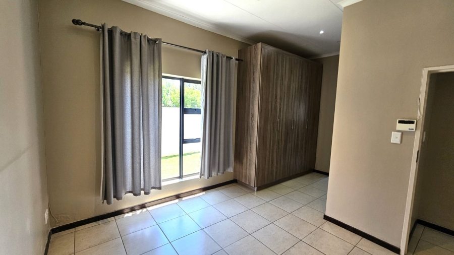 To Let 3 Bedroom Property for Rent in Melodie North West